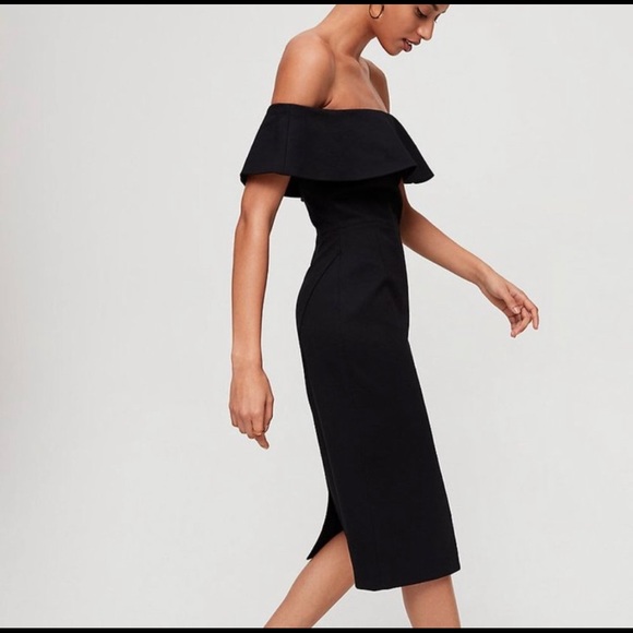 Aritzia Dresses & Skirts - Aritzia Babaton Ruslin Dress